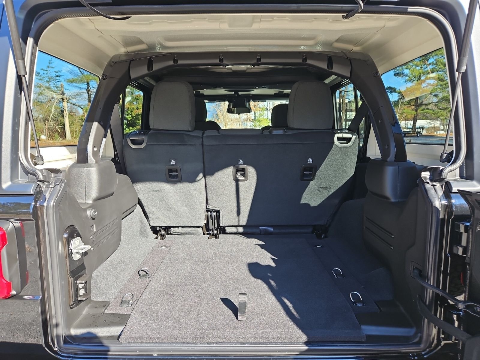 New 2026 Black Clearcoat Jeep Rubicon image 19