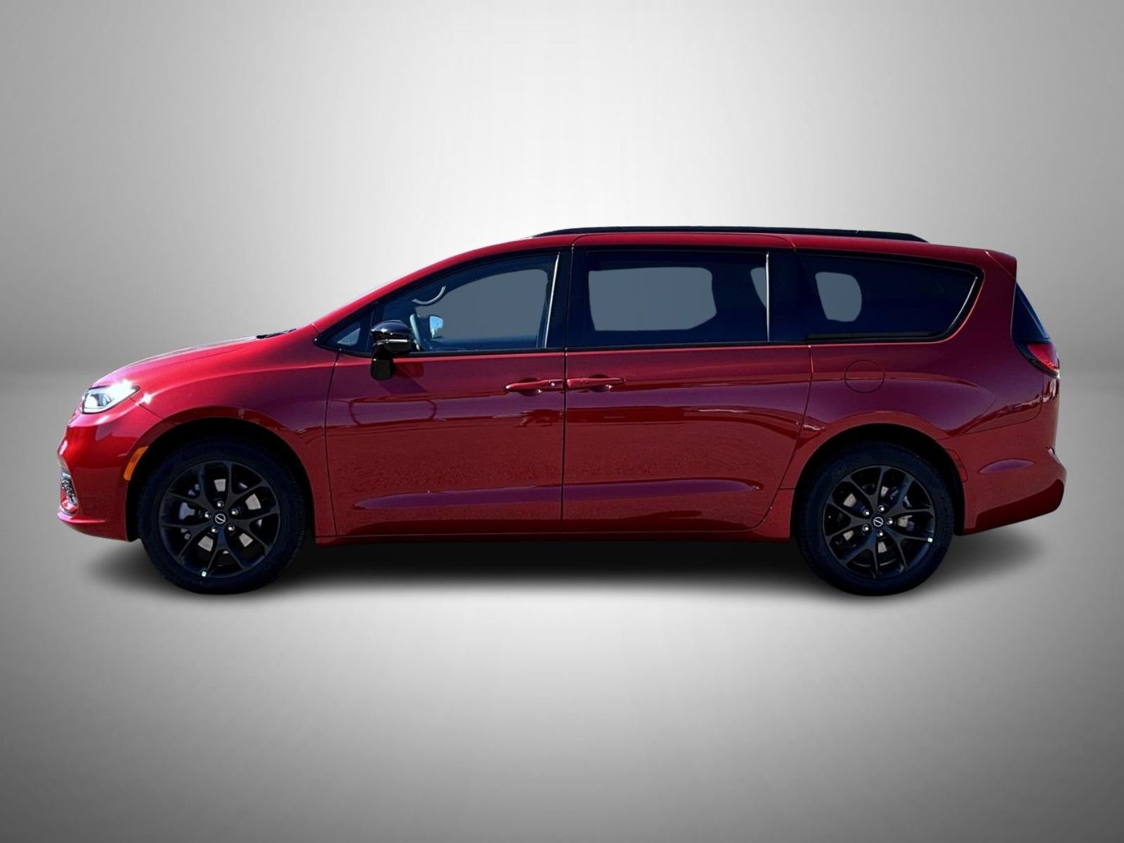 New 2026 Red Hot Pearl-Coat Exterior Paint Chrysler Limited image 8