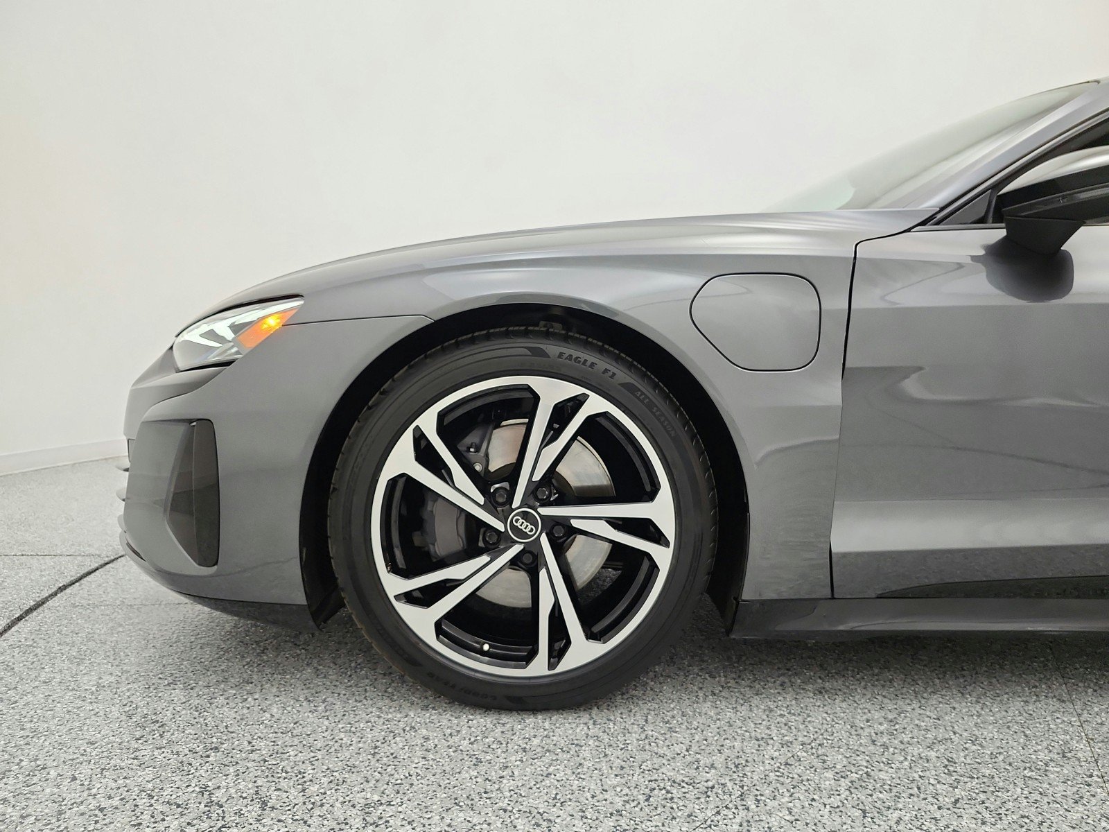 Used 2023 Daytona Gray Pearl Effect Audi Premium Plus quattro image 17