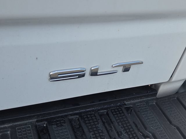 Used 2025 Summit White GMC SLT image 5