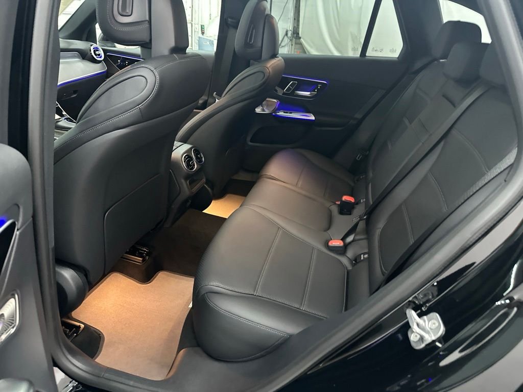 New 2026 Black Mercedes-Benz GLC 300 image 24