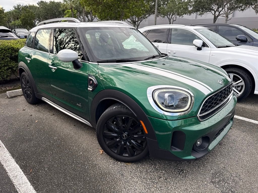 Used 2024 Green MINI Signature image 3