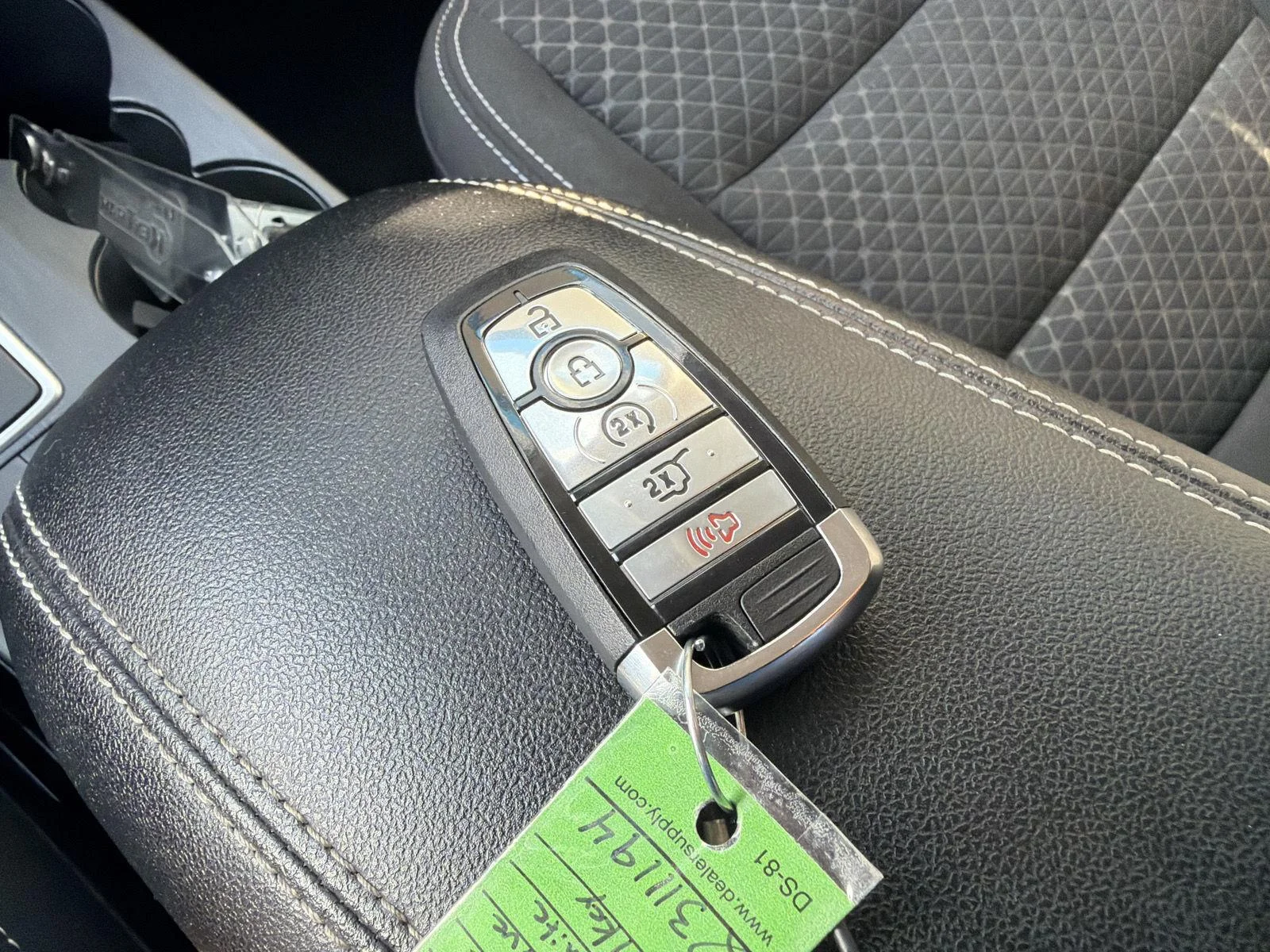 Used 2023 Oxford White Ford Active image 39