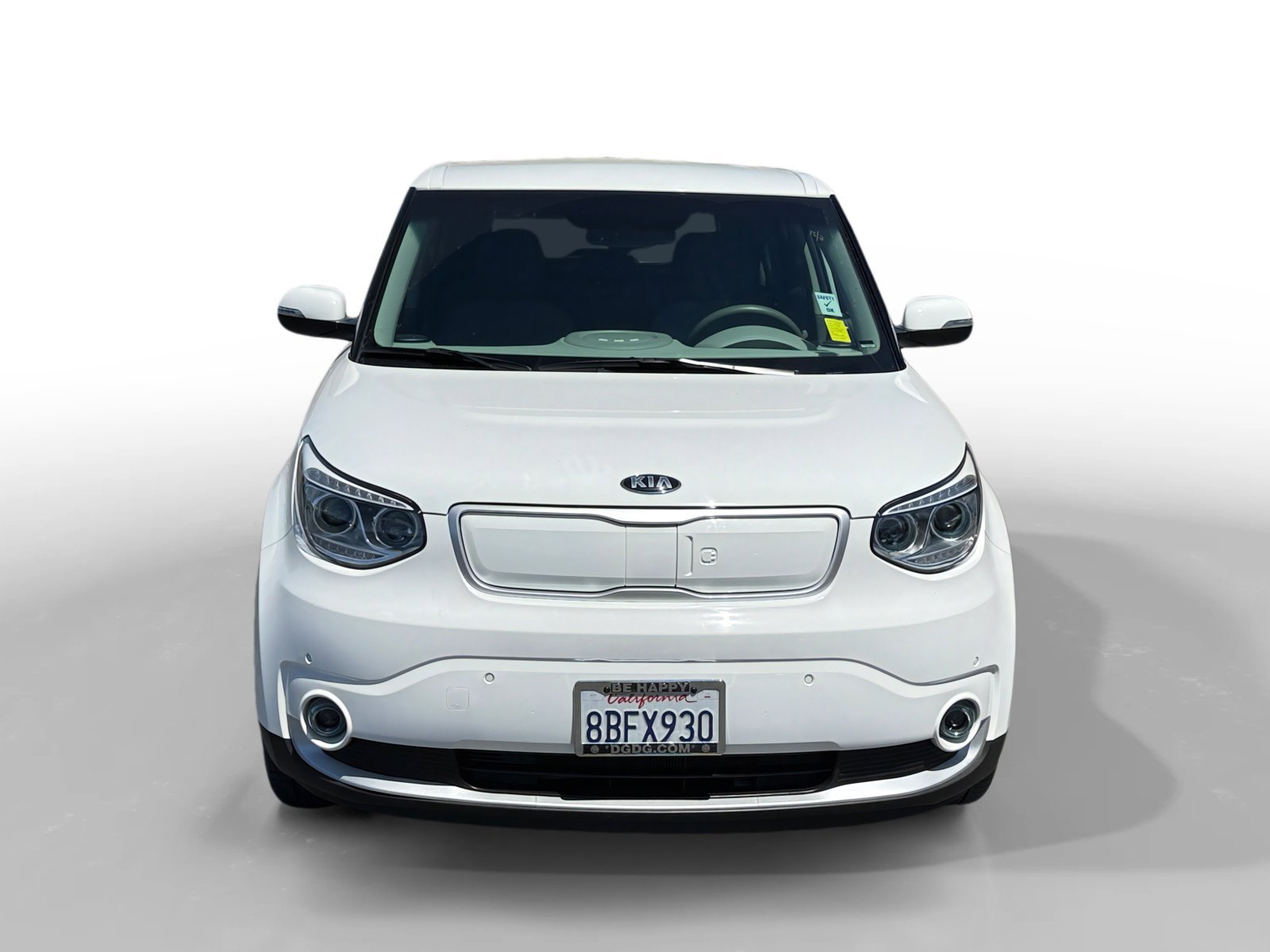 Used 2017 Clear White Kia Plus image 8