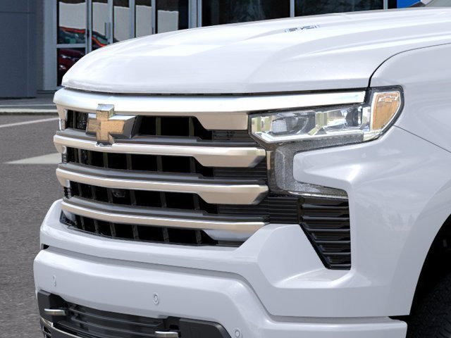 New 2026 Polar White Tricoat Chevrolet High Country image 13
