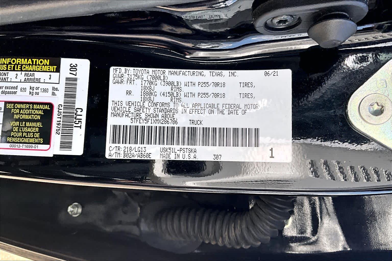 Used 2021 Midnight Black Metallic Toyota SR5 image 35