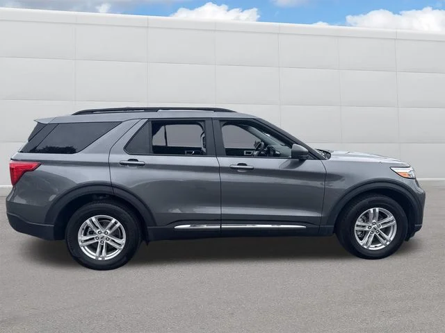 Used 2022 Gray Ford XLT image 12
