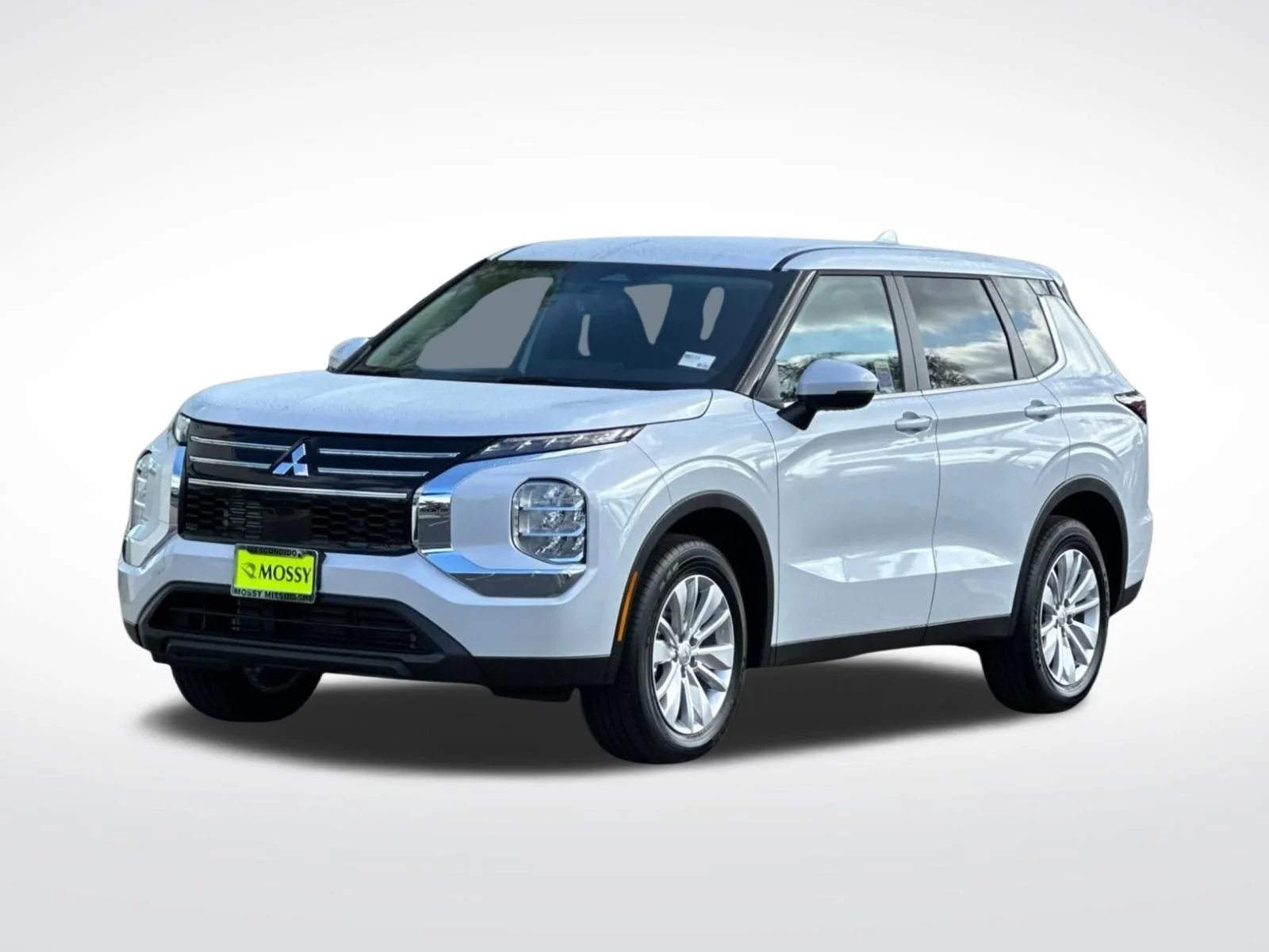 2026 Mitsubishi Outlander ES FWD's photo