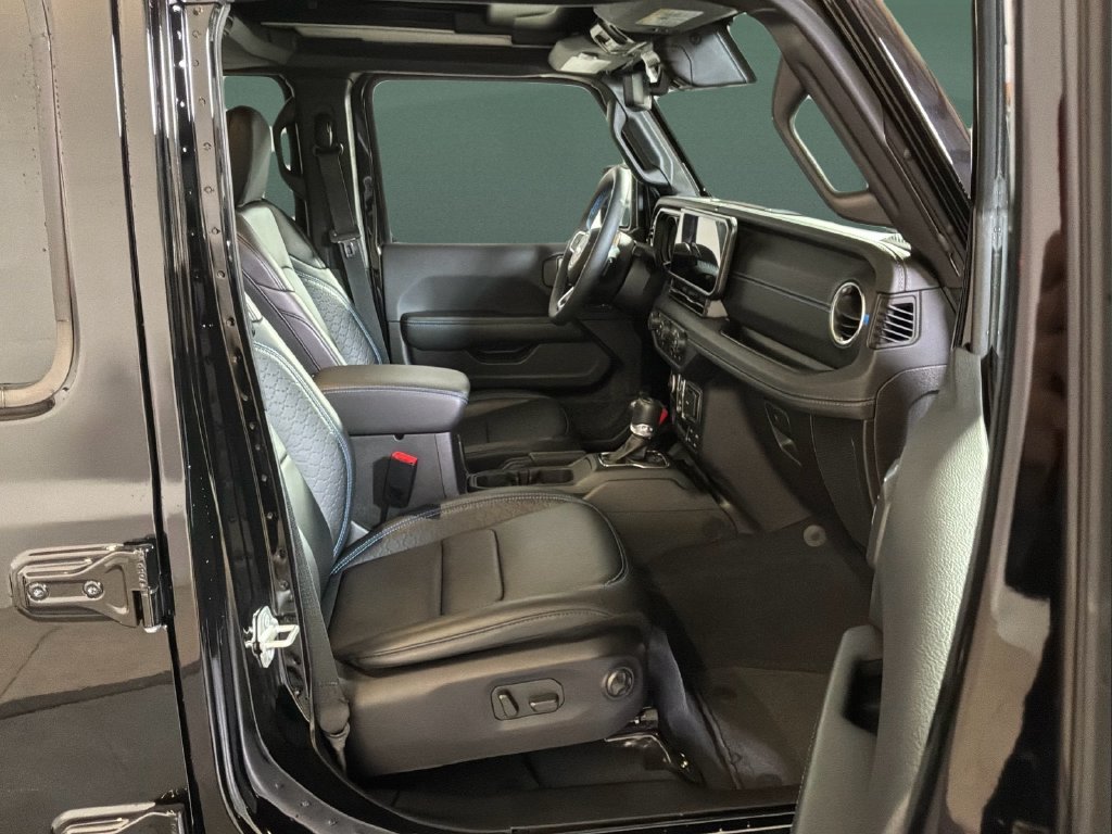 Used 2024 Black Jeep High Altitude 4xe image 24