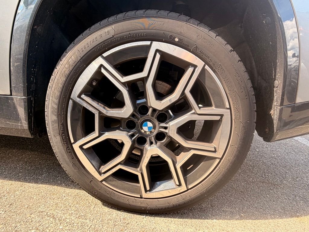 Certified Used 2023 Space Silver Metallic BMW xDrive28i image 5