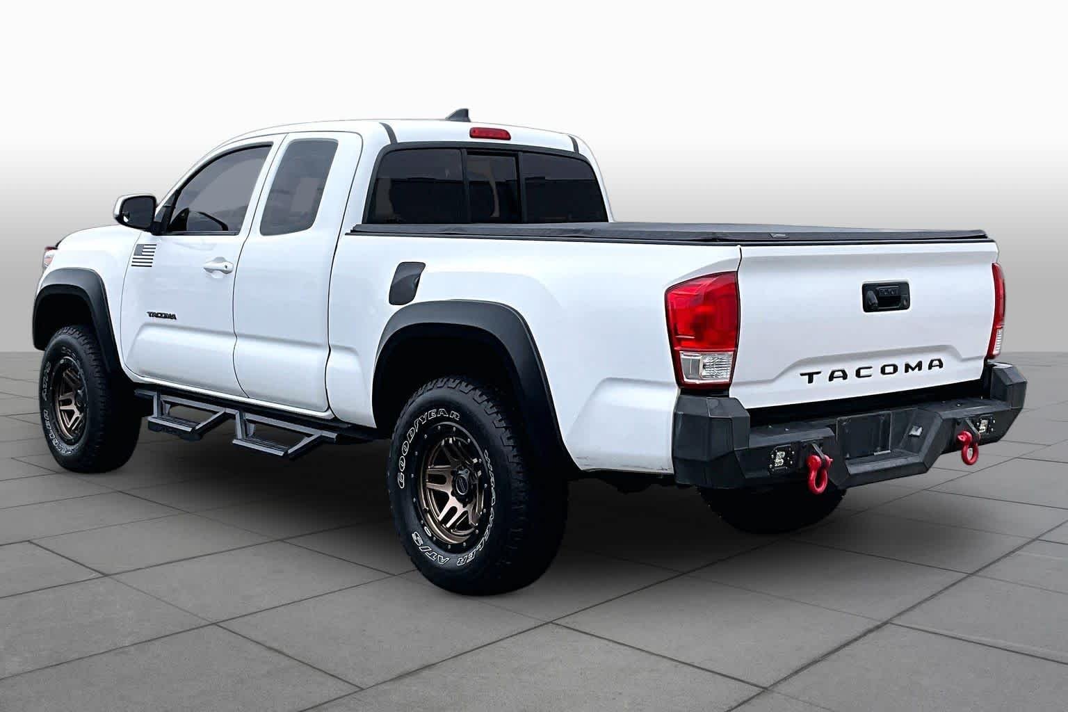Used 2016 Super White Toyota SR image 11