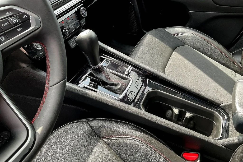 Used 2025 White Jeep Trailhawk image 21