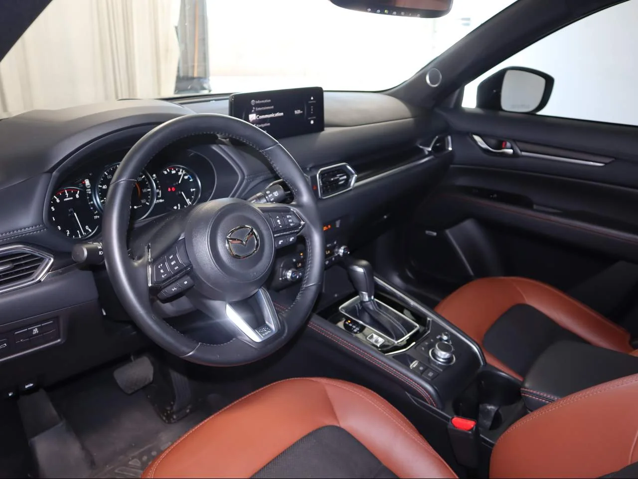 Used 2024 Zircon Sand Metallic Mazda 2.5 Carbon Turbo image 12