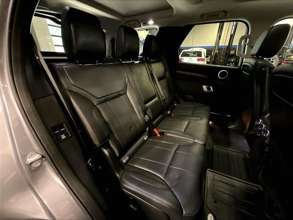 Used 2020 Gray Land Rover HSE image 16