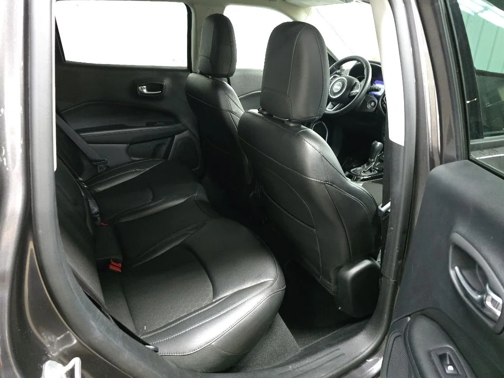Used 2020 Gray Jeep Latitude image 18