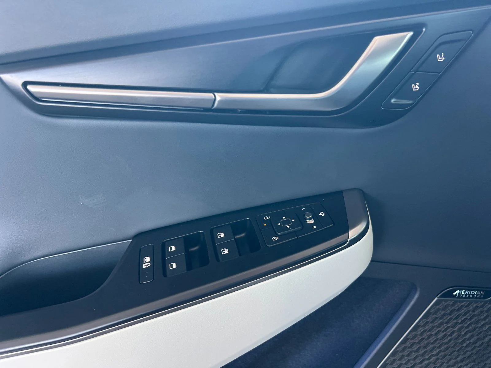 New 2026 White Kia GT-Line image 10
