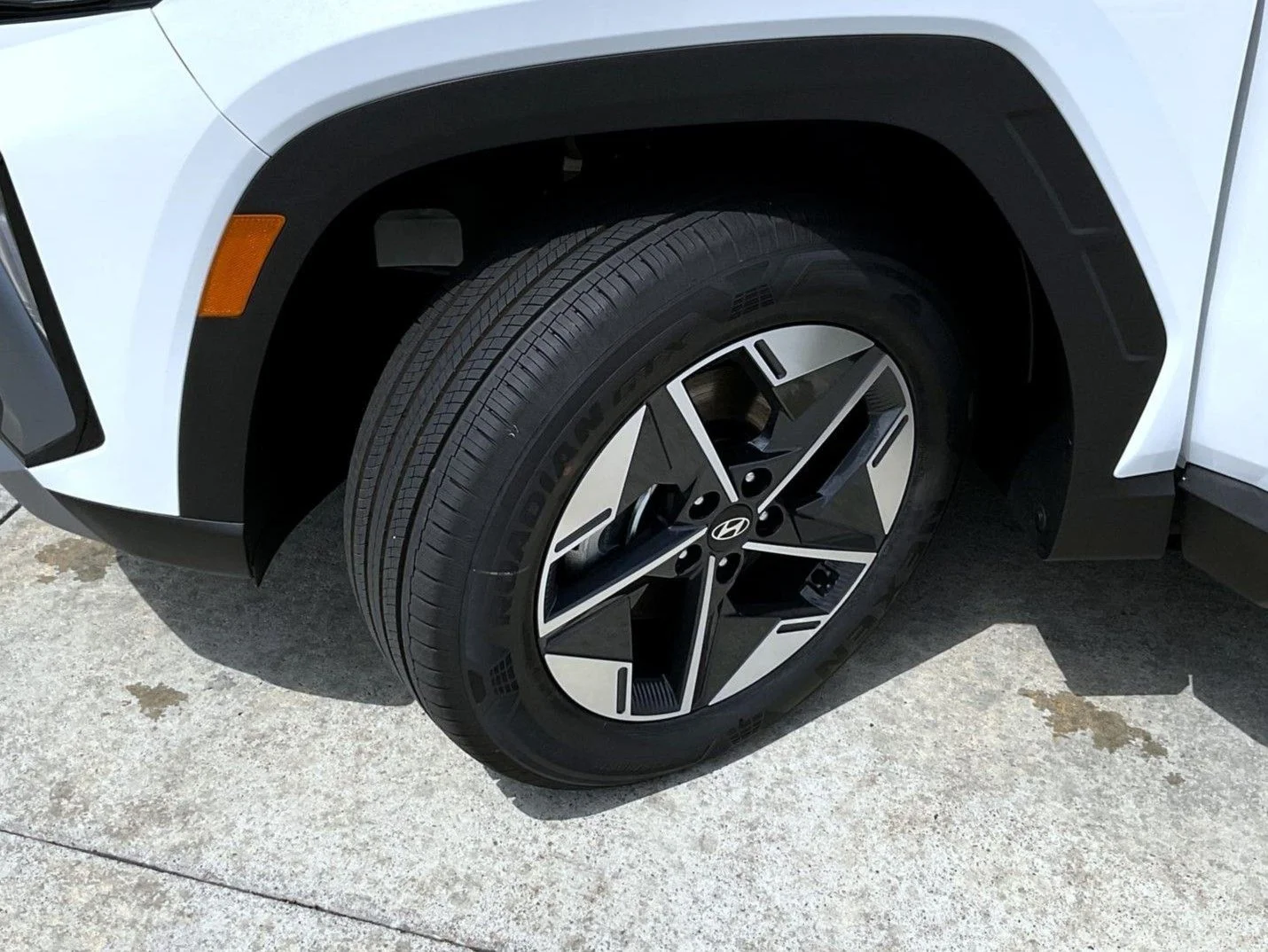 New 2026 White Hyundai SEL image 24