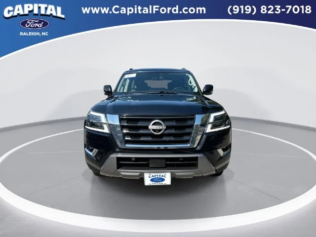 Used 2022 Black Nissan SL image 3