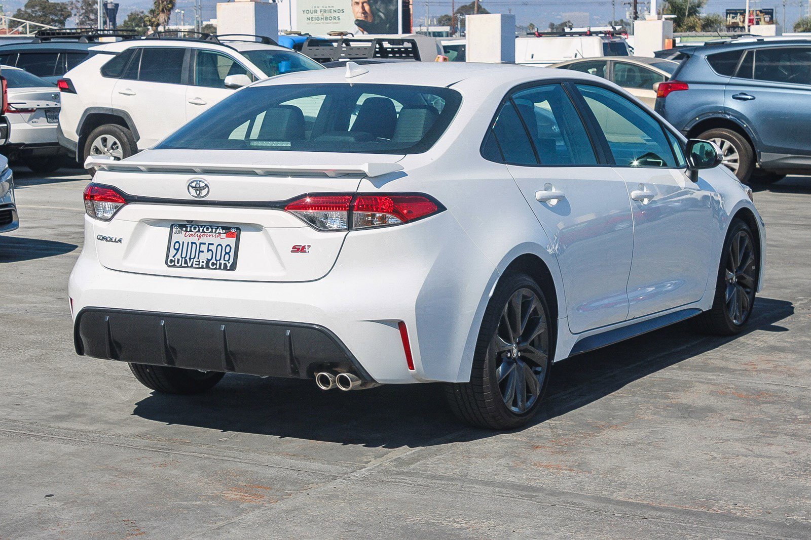 Used 2025 Ice Cap Toyota SE image 13