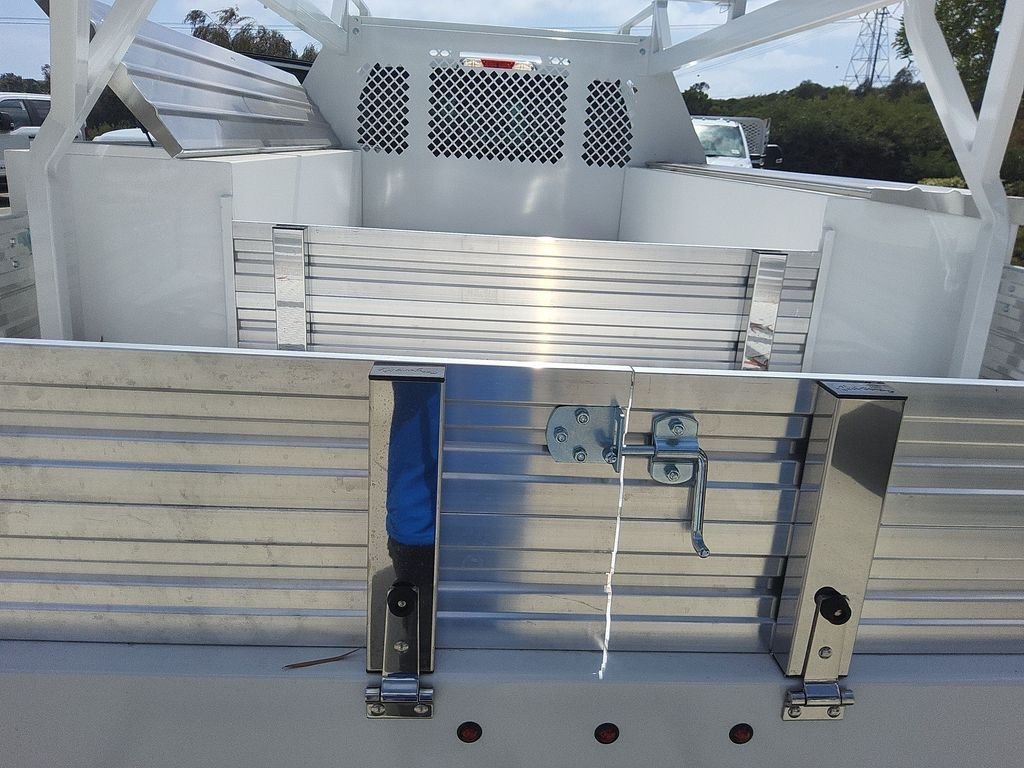 New 2026 Oxford White Ford XL image 21