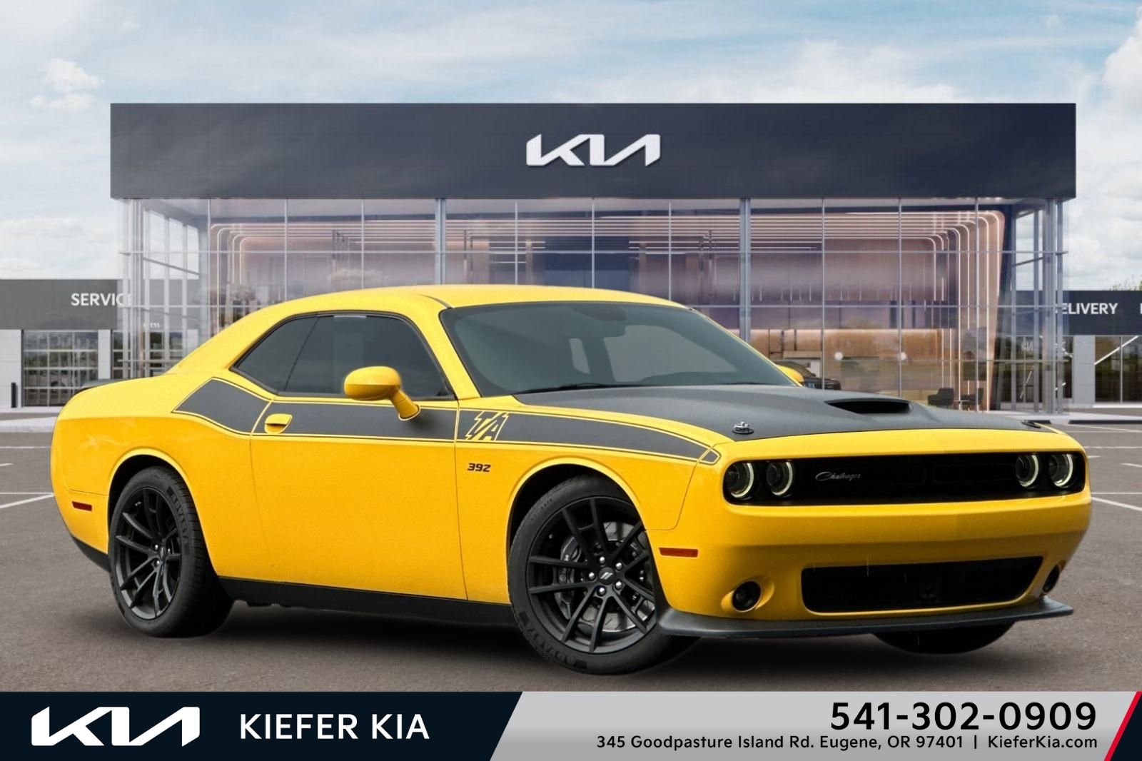 Used 2017 Yellow Dodge R/T image 1