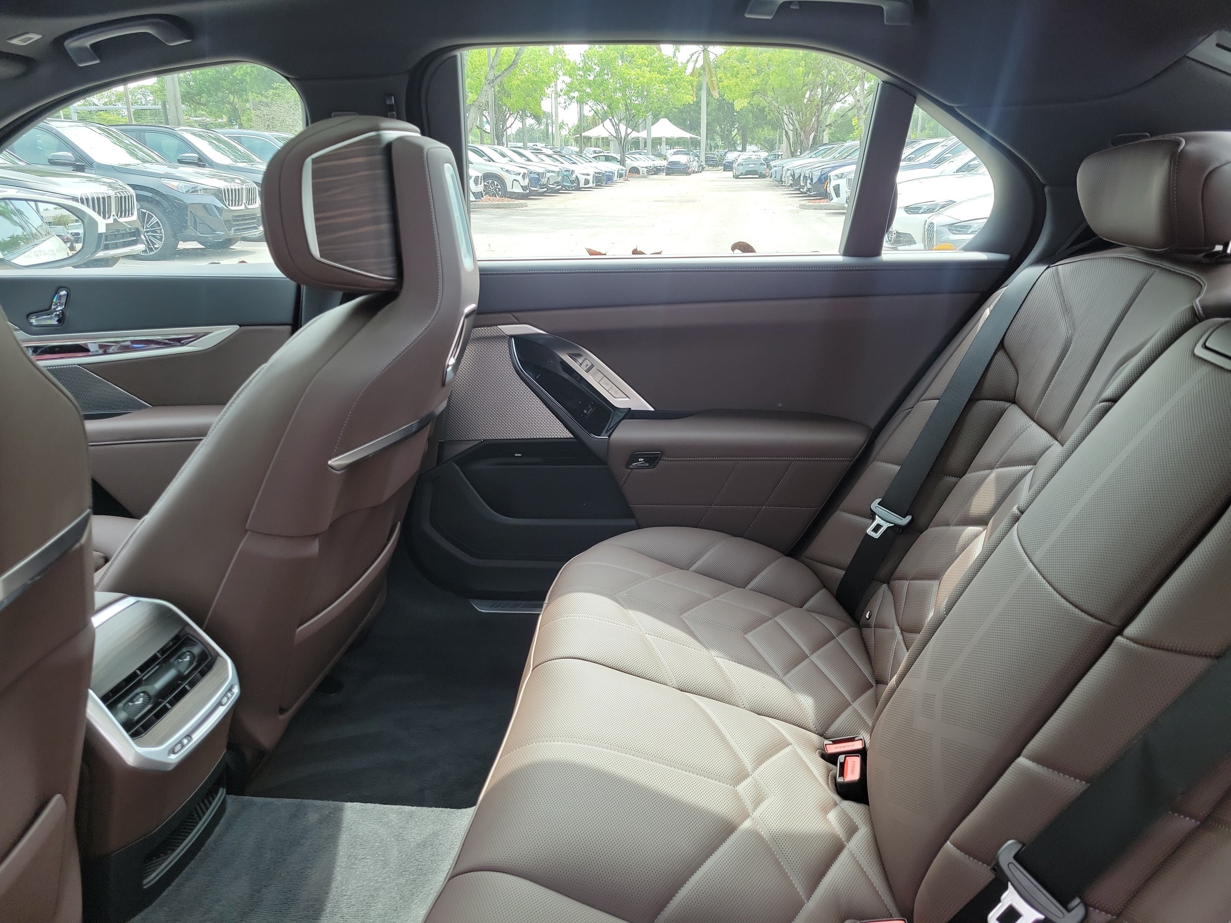 New 2026 Alpine White BMW 740i image 8