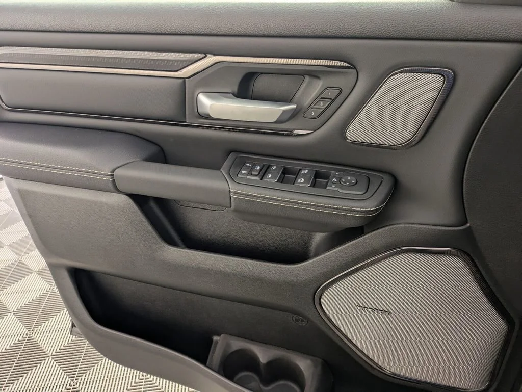 2026 RAM 1500 Rebel - Photo 25