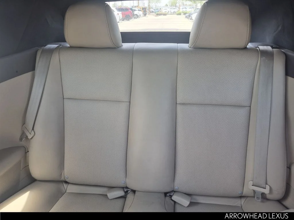 Used 2006 White Toyota SLE image 12