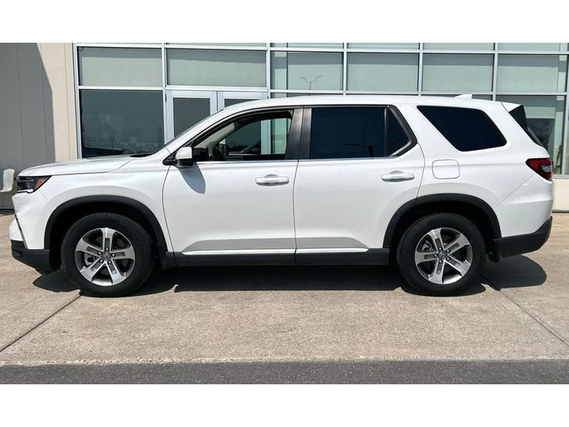 Used 2024 White Honda EX-L 7 Passenger image 5