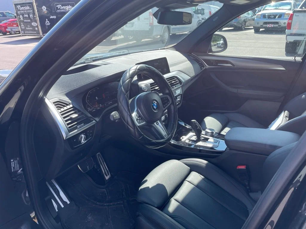 Used 2021 Black BMW xDrive30i image 5