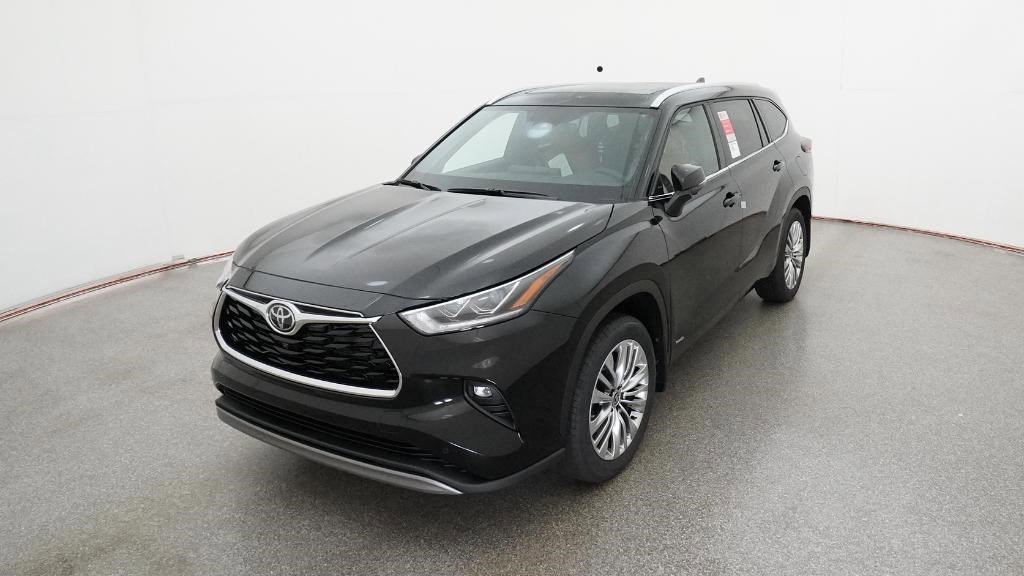 New 2026 Midnight Black Metallic Toyota  Platinum image 16