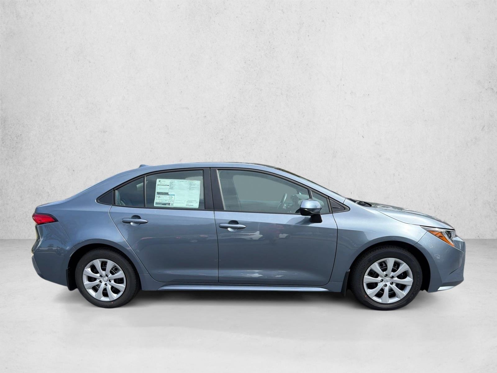 New 2027 Celestite Toyota LE image 2