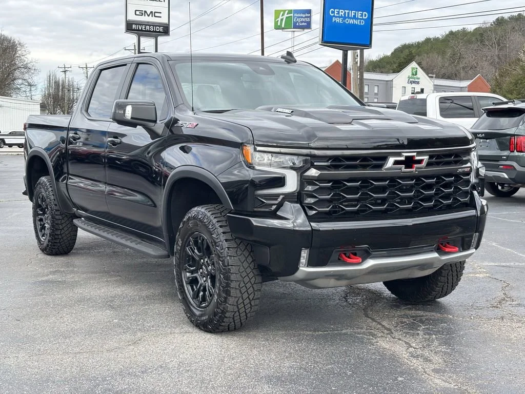Used 2024 Black Chevrolet ZR2 image 4