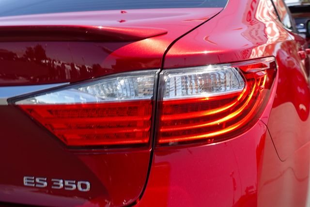 Used 2014 Red Lexus 350 image 8