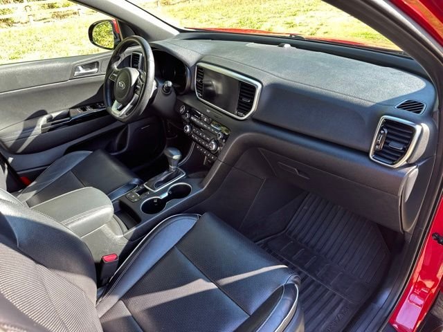 Used 2021 Hyper Red Kia SX image 25