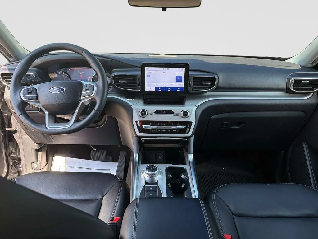 Used 2023 Gray Metallic Ford XLT image 19