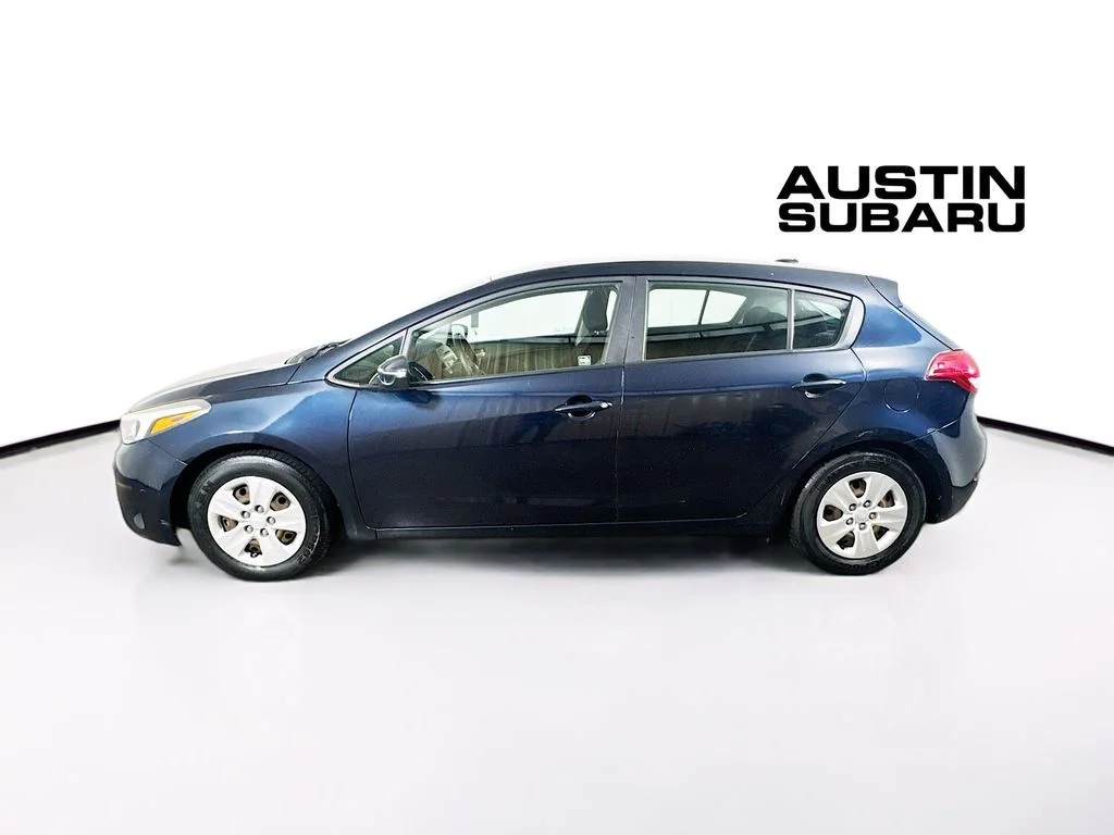 Used 2017 Blue Kia LX image 4