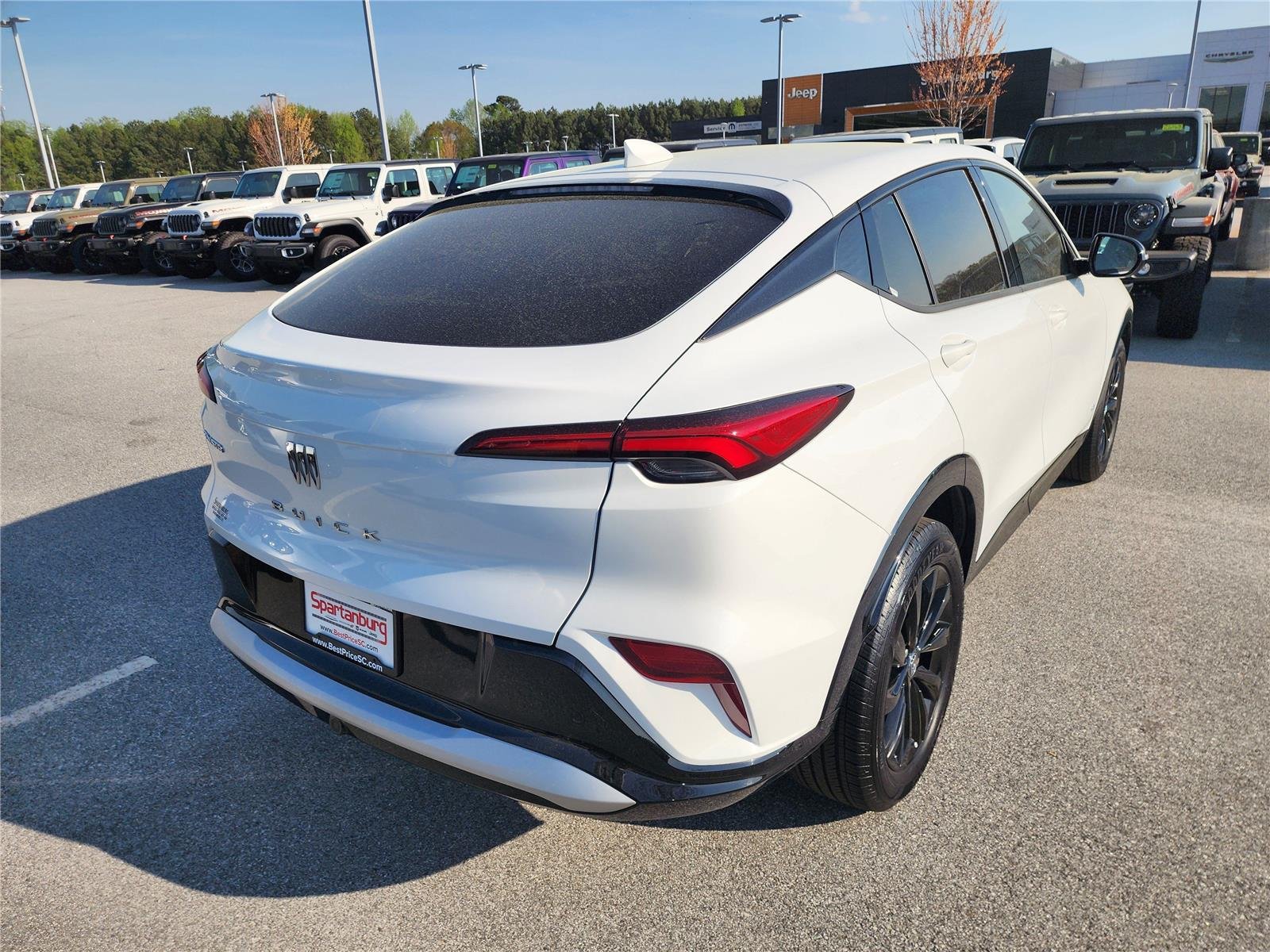Used 2025 Summit White Buick Sport Touring image 6