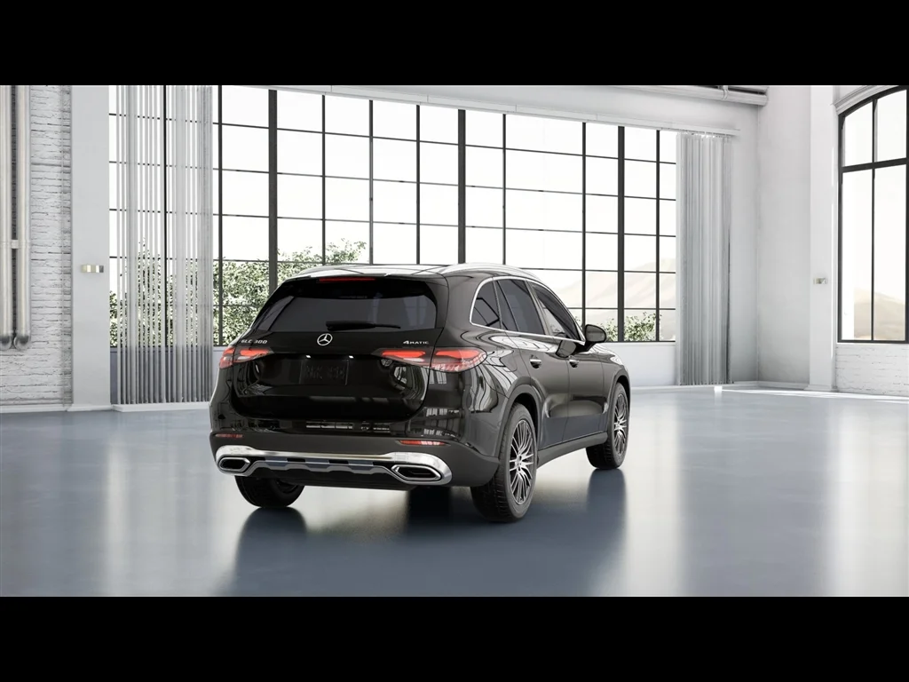 New 2026 Black Mercedes-Benz GLC 300 image 18