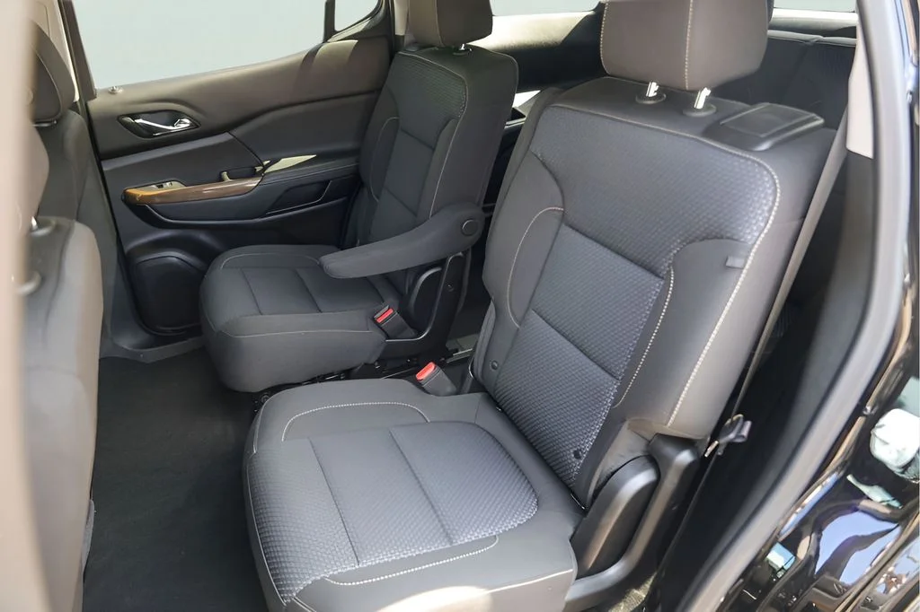 Used 2023 Black GMC SLE image 27