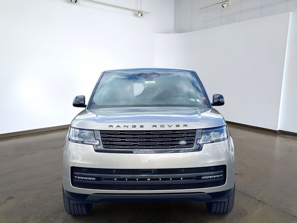 New 2026 Batumi Gold Land Rover SE image 2