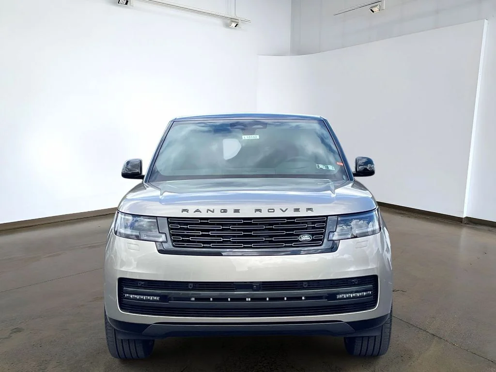 New 2026 Batumi Gold Land Rover SE image 2
