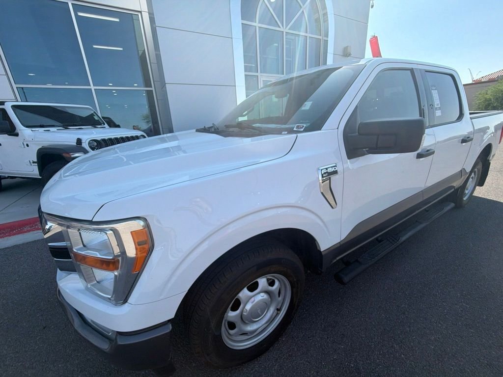 Used 2021 White Ford XLT image 27
