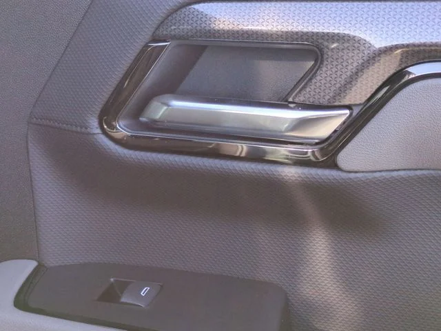 Used 2025 Gray Chevrolet ZR2 image 38