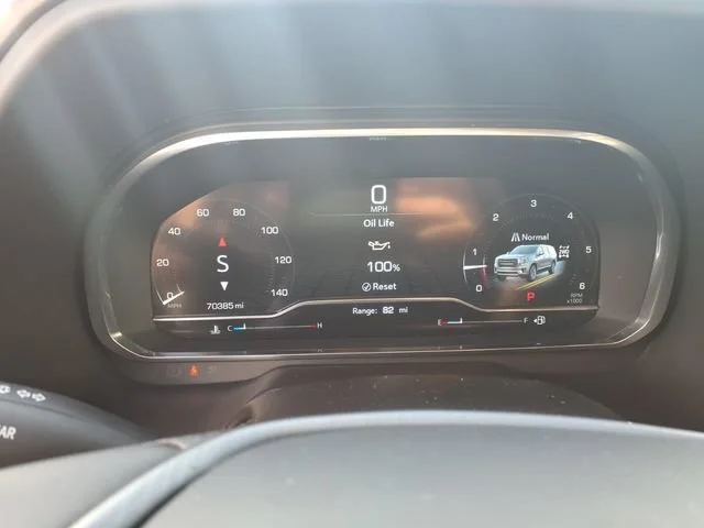 Used 2023 Summit White GMC AT4 image 16