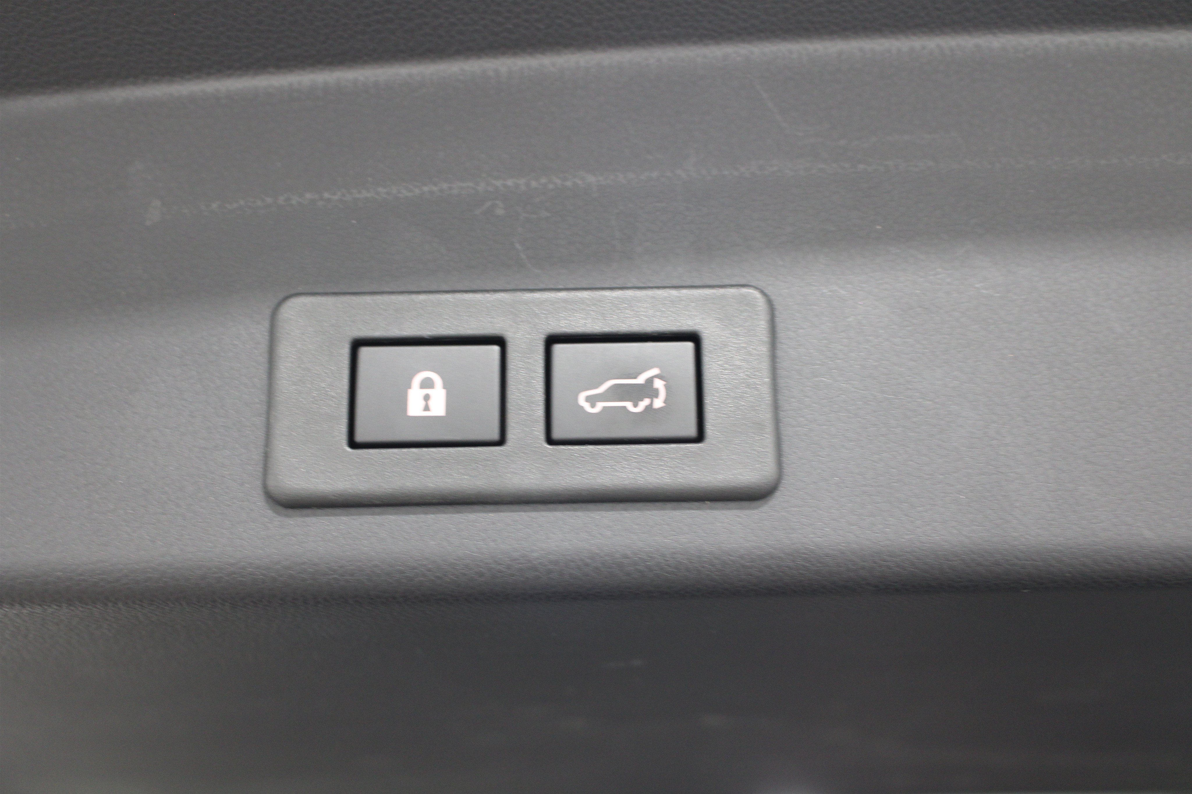 Used 2024 Magnetite Gray Metallic Subaru Premium image 22