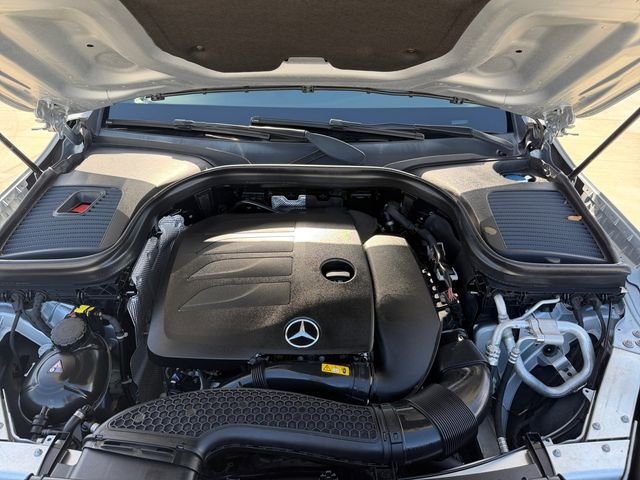 Used 2022 Silver Mercedes-Benz GLC 300 image 19