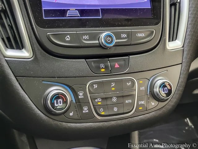 Used 2022 Black Chevrolet LT image 17