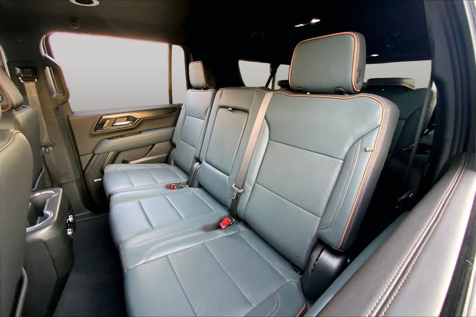 Used 2025 Onyx Black GMC AT4 image 19