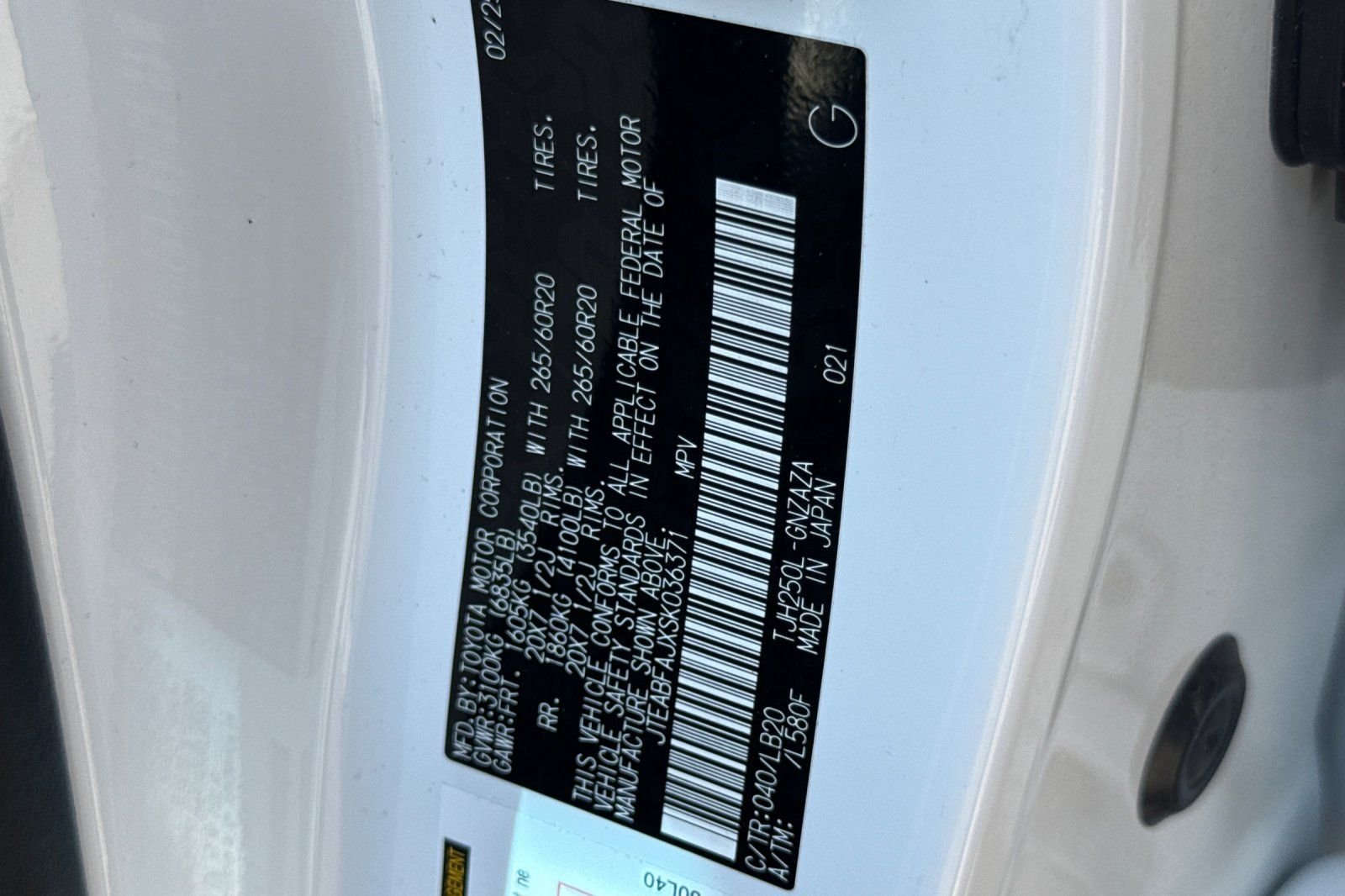 Used 2025 White Toyota Base image 26